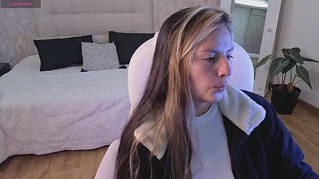 Snapshot of brandy_sweet_ chatting on September 29, 2025, 4:34 pm brandy sweet  online show from September 29, 2025, 4:34 pm