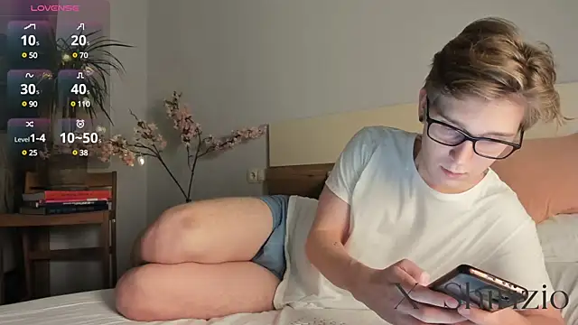 Snapshot of Shirizi chatting on December 21, 2024, 3:09 pm Shirizi online show from December 21, 2024, 3:09 pm