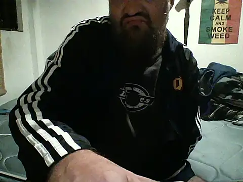 Snapshot of LECHEBALLS chatting on October 28, 2025, 7:45 am LECHEBALLS online show from October 28, 2025, 7:45 am