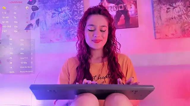 Ari Baker online show from December 3, 2024, 11:02 pm