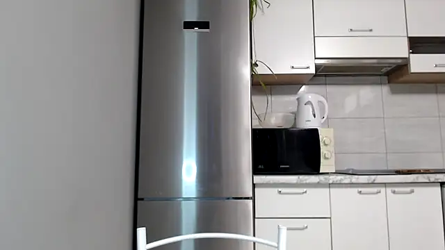 Snapshot of SierraSky_ chatting on October 2, 2025, 5:09 pm SierraSky  online show from October 2, 2025, 5:09 pm