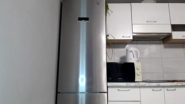 Snapshot of SierraSky_ chatting on October 6, 2025, 5:10 pm SierraSky  online show from October 6, 2025, 5:10 pm