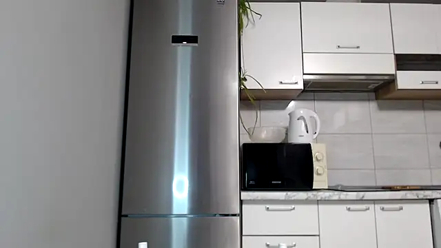 SierraSky  online show from November 13, 2025, 6:07 pm