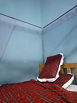 cocolicky online show from October 4, 2025, 5:16 am