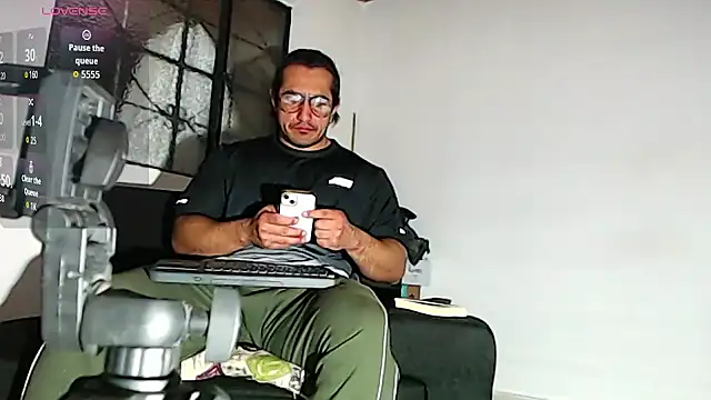Snapshot of willian_m777 chatting on October 16, 2025, 4:13 am willian m777 online show from October 16, 2025, 4:13 am