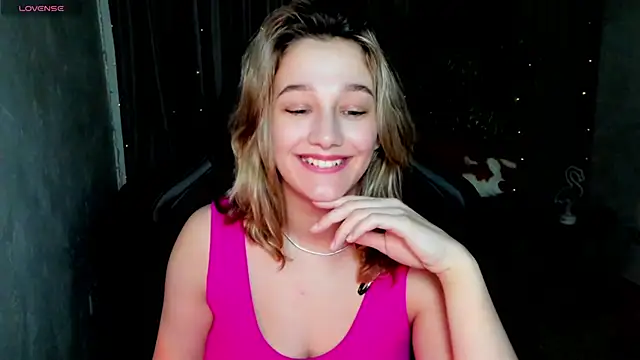 Sinty Noria online show from March 5, 2025, 4:13 am