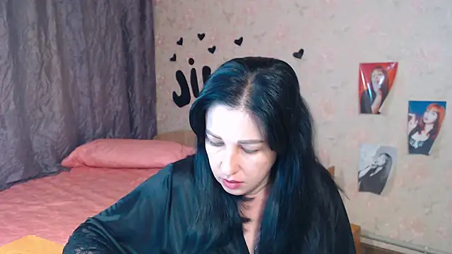 JillStevens online show from November 6, 2025, 10:16 am