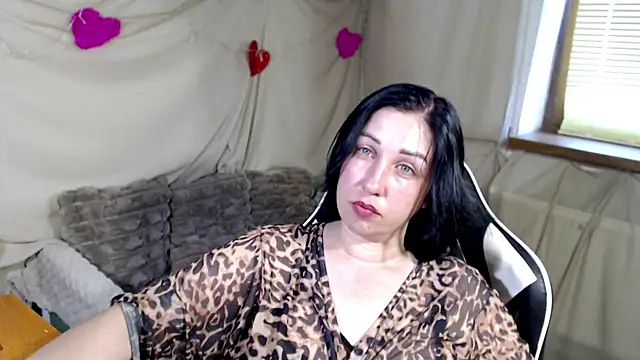 JillStevens online show from June 12, 2026, 6:56 am