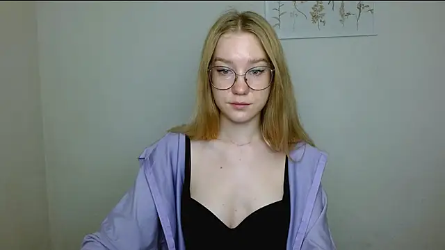 Snapshot of cindi_hot chatting on November 1, 2025, 10:39 am cindi hot online show from November 1, 2025, 10:39 am