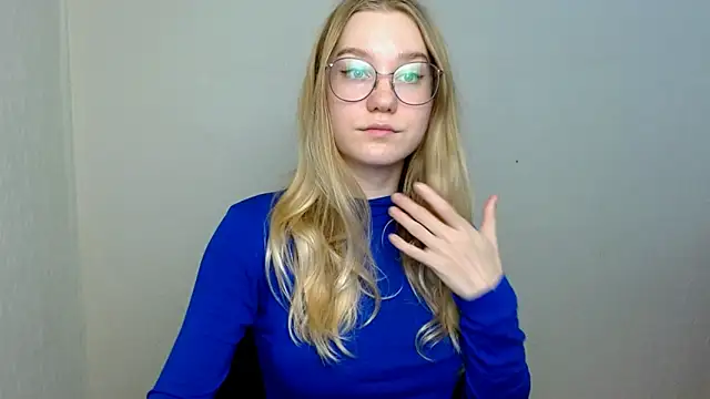 cindi hot online show from November 17, 2025, 11:27 am