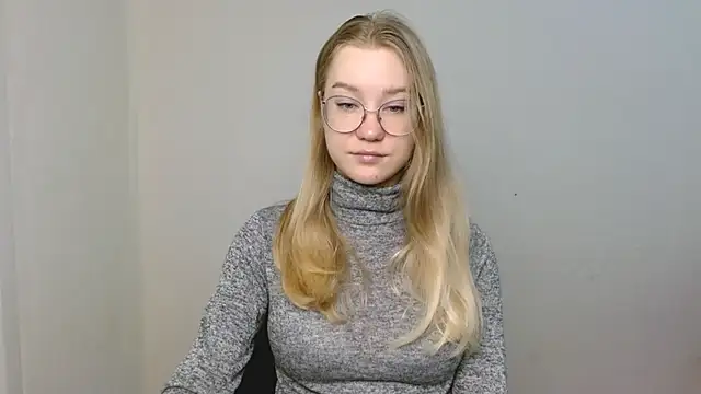 Snapshot of cindi_hot chatting on April 10, 2026, 9:25 am cindi hot online show from April 10, 2026, 9:25 am