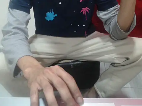 Snapshot of hedocock21 chatting on September 9, 2025, 6:29 pm hedocock21 online show from September 9, 2025, 6:29 pm