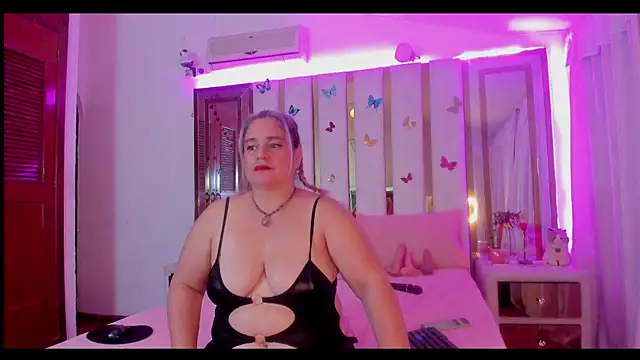 AnyelaGitanaMature online show from June 15, 2026, 3:31 am