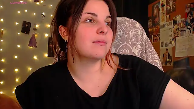 Saya sweet online show from October 3, 2025, 4:20 am