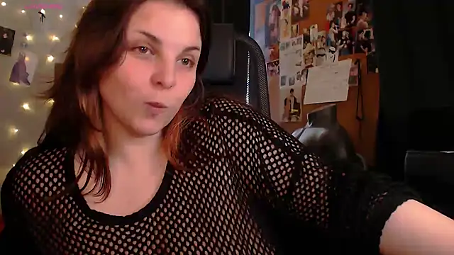 Saya sweet online show from October 9, 2025, 7:28 am