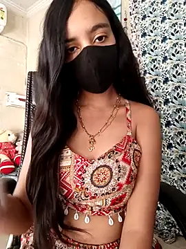 Snapshot of Parinaaz18 chatting on September 23, 2025, 2:14 am Parinaaz18 online show from September 23, 2025, 2:14 am