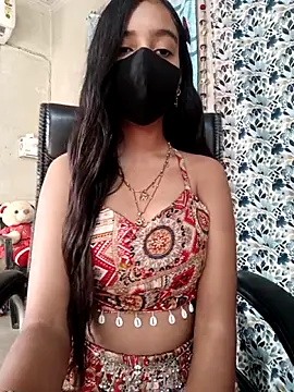 Snapshot of Parinaaz18 chatting on October 10, 2025, 1:48 am Parinaaz18 online show from October 10, 2025, 1:48 am