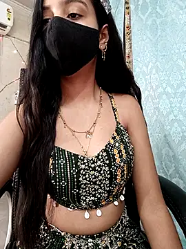 Snapshot of Parinaaz18 chatting on October 20, 2025, 2:12 am Parinaaz18 online show from October 20, 2025, 2:12 am