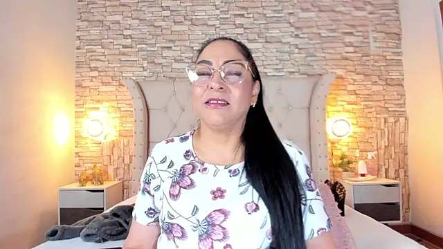 Gina Myers online show from September 24, 2025, 12:41 pm