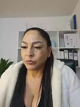 Gina Myers online show from May 16, 2026, 3:36 am