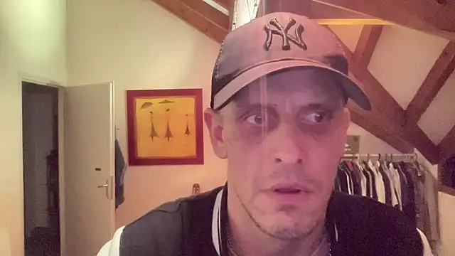 mrphatcat01 online show from January 9, 2025, 7:08 pm