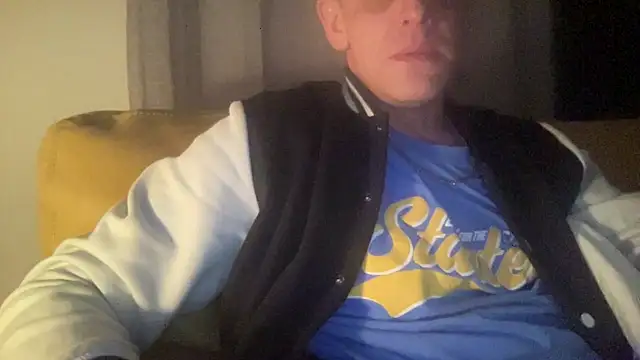 mrphatcat01 online show from February 3, 2025, 5:40 am