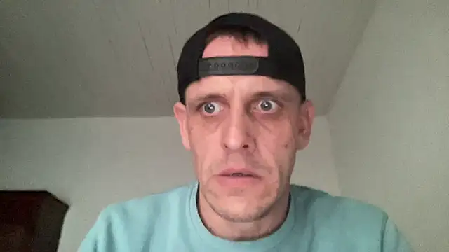 mrphatcat01 online show from February 17, 2025, 4:04 pm