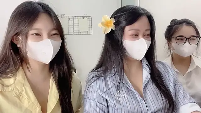 Bamboo Swetie online show from December 2, 2025, 2:01 pm