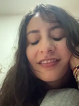 alina martinelli online show from October 14, 2025, 11:49 pm