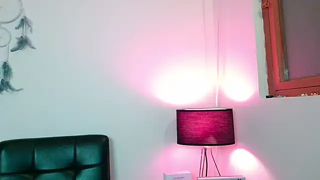 jessi lovers online show from March 4, 2025, 1:38 pm