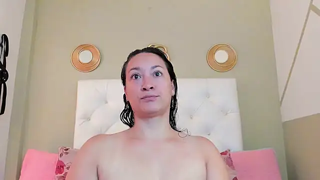 jessi lovers online show from October 22, 2025, 11:43 am