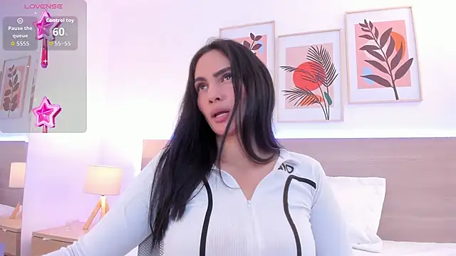 kareena basu online show from January 17, 2026, 6:55 pm