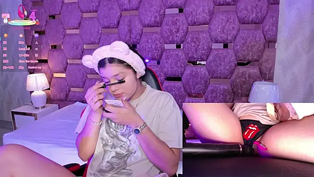 Trianna   online show from November 22, 2025, 2:27 pm