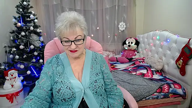 KayleSmoll online show from January 14, 2025, 10:02 pm