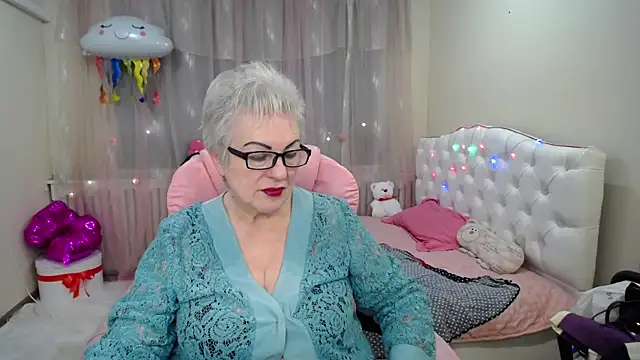 KayleSmoll online show from January 30, 2025, 4:37 am