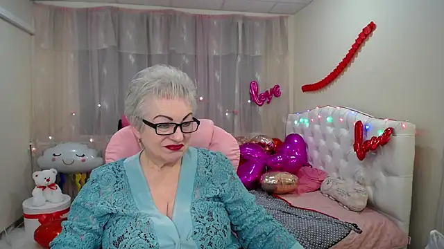 KayleSmoll online show from February 1, 2025, 1:44 am