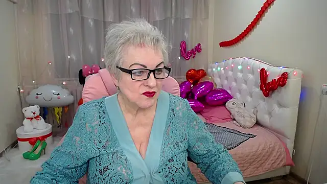 KayleSmoll online show from February 2, 2025, 1:55 am