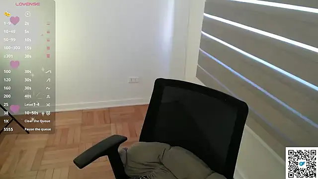 cinnamon rosa online show from December 2, 2025, 3:07 pm