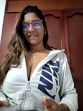 Sofythom1 online show from March 13, 2026, 3:57 am