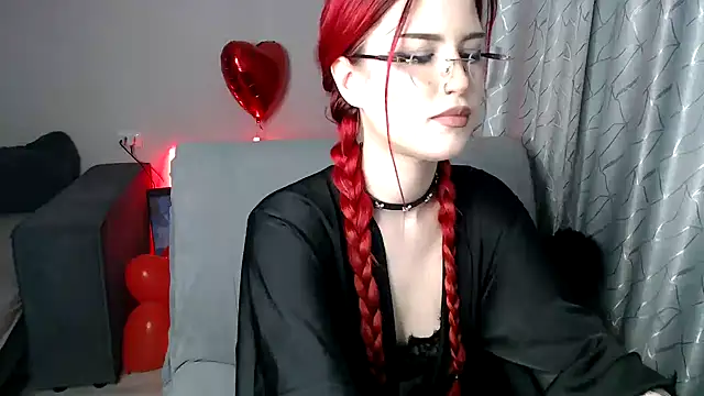 MikasaWaifu online show from February 14, 2025, 10:47 pm