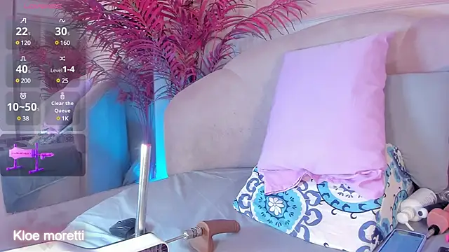 Snapshot of Kloemoretti chatting on January 5, 2025, 11:37 am Kloemoretti online show from January 5, 2025, 11:37 am