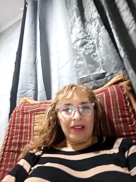 leona- online show from December 18, 2024, 12:51 pm