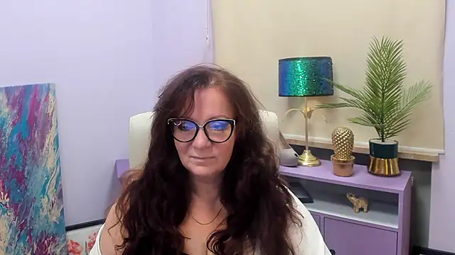 Alice xHeart online show from December 2, 2024, 5:48 am