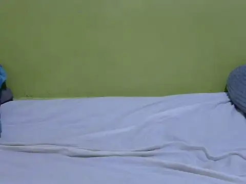 Snapshot of QUEEN-LIZ chatting on November 19, 2025, 4:12 am QUEEN-LIZ online show from November 19, 2025, 4:12 am