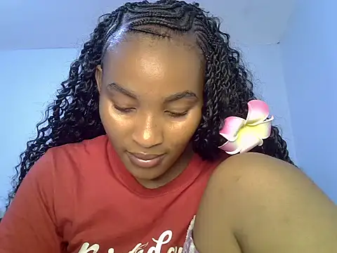 cute-alexis online show from May 27, 2026, 2:03 pm