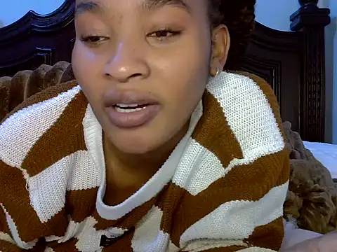 cute-alexis online show from June 17, 2026, 8:43 pm