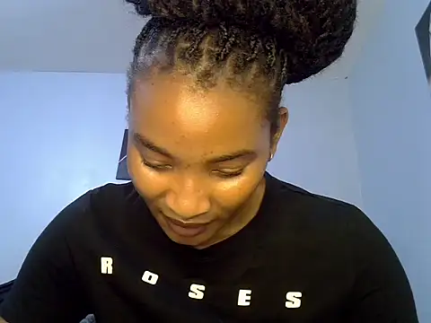 cute-alexis online show from June 18, 2026, 8:47 am