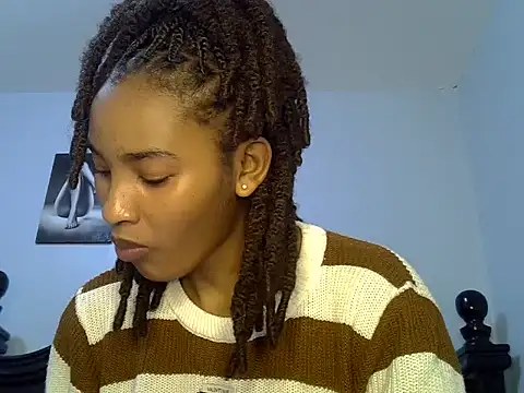 cute-alexis online show from July 3, 2026, 9:48 am