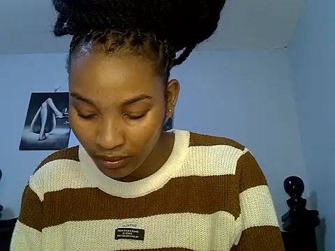 cute-alexis online show from July 24, 2026, 8:45 am