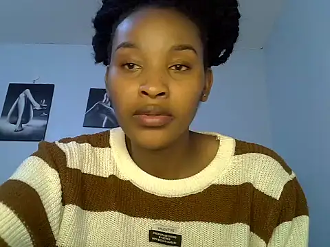 cute-alexis online show from July 29, 2026, 3:21 pm